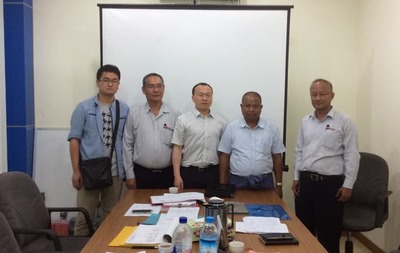 精誠合作，共謀發展——山東客戶蒞臨我廠考察橋式與門式起重機